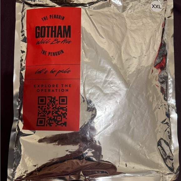 Super RARE Gotham Penguin T-Shirt from HBO Max Limited Series (XXL) - Picture 4 of 8